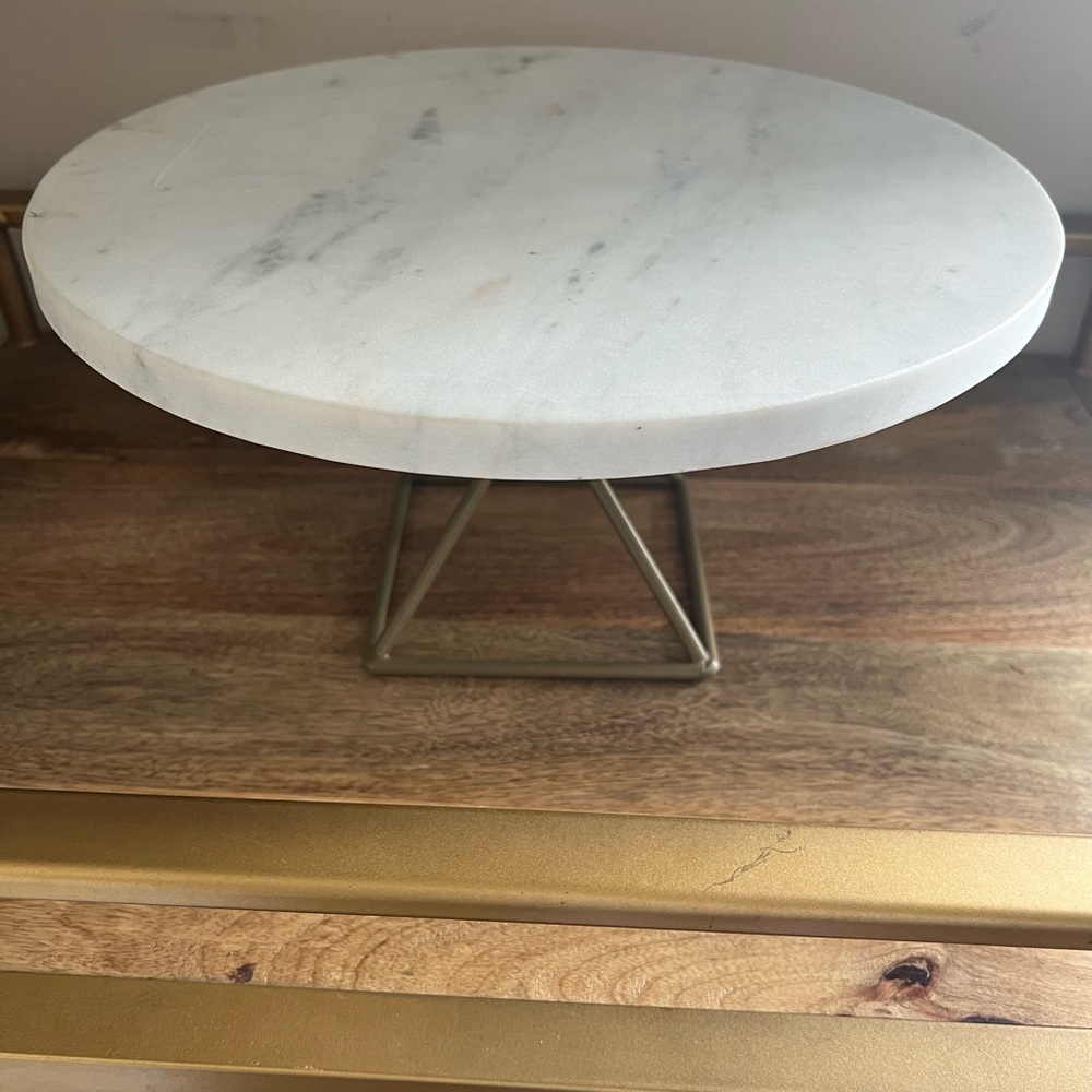 Marble serving tray! Excellent condition barely used.